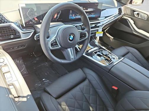 Black Sapphire Metallic 2027 BMW X7 xDrive40i