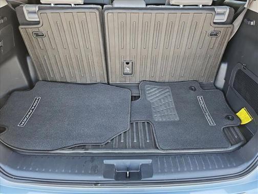 Moon Dust 2023 Toyota Highlander XLE
