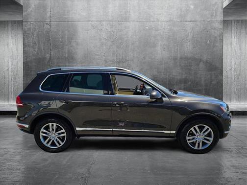 2015 Volkswagen Touareg TDI Lux