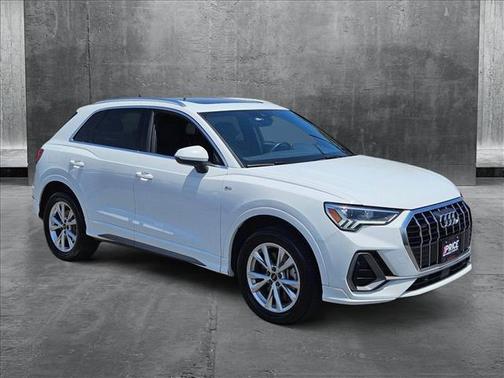 2023 Audi Q3 Premium 45 TFSI S line quattro Tiptronic