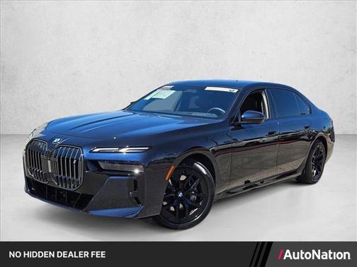Carbon Black Metallic 2023 BMW i7 xDrive60
