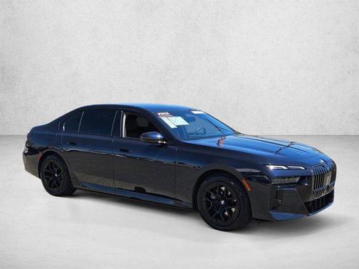 Carbon Black Metallic 2023 BMW i7 xDrive60