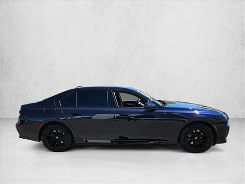 Carbon Black Metallic 2023 BMW i7 xDrive60