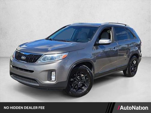 Titanium Silver 2015 Kia Sorento LX