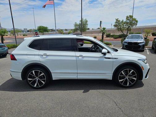 2024 Volkswagen Tiguan 2.0T SEL R-Line 4MOTION