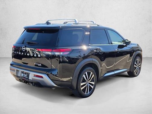 2024 Nissan Pathfinder Platinum 4WD