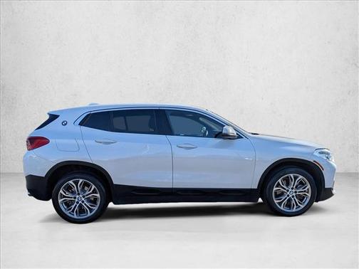 Mineral White Metallic 2018 BMW X2 sDrive28i