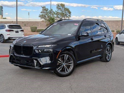 Carbon Black Metallic 2026 BMW X7 xDrive40i