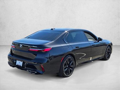 2023 BMW 760 i xDrive