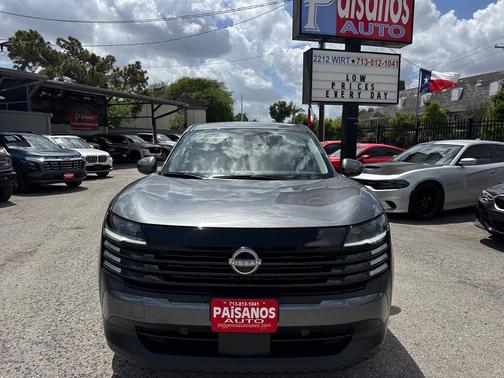 Gun Metallic 2025 Nissan Kicks SV
