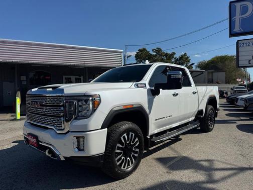 White 2020 GMC Sierra 2500 Denali