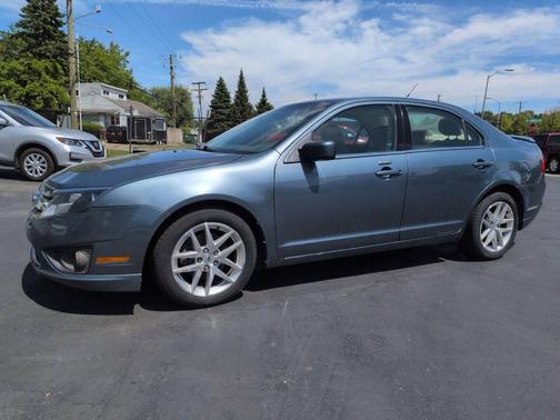 Blue 2011 Ford Fusion SEL