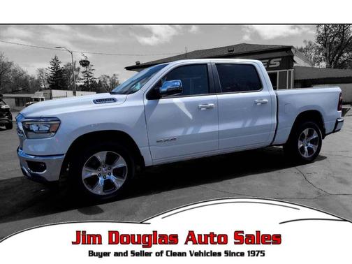 Ivory White Tri-Coat Pearlcoat 2023 RAM 1500 Laramie