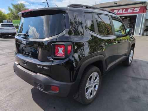 Black Clearcoat 2022 Jeep Renegade Limited