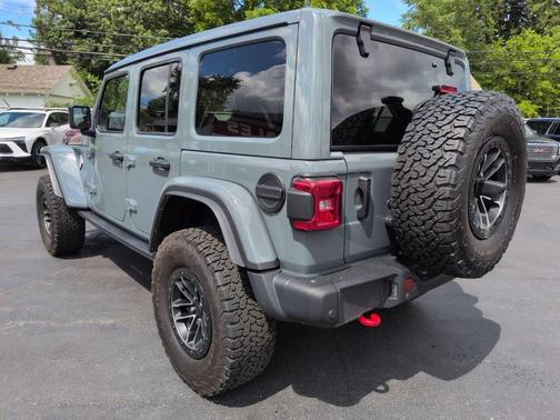 Anvil Clearcoat 2025 Jeep Wrangler Rubicon