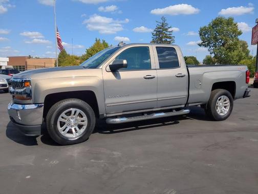 Graphite Metallic 2017 Chevrolet Silverado 1500 1LT
