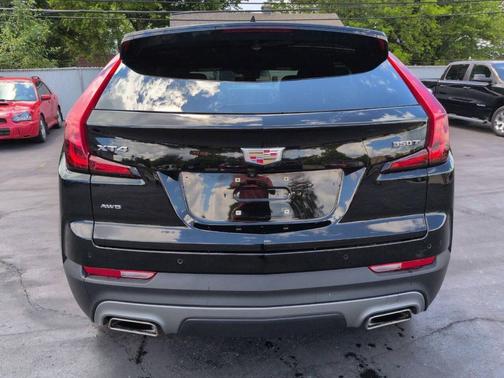 Stellar Black Metallic 2023 Cadillac XT4 Premium Luxury