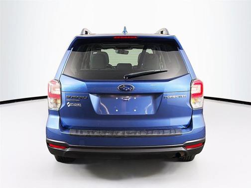 Quartz Blue Pearl 2018 Subaru Forester 2.5i Premium