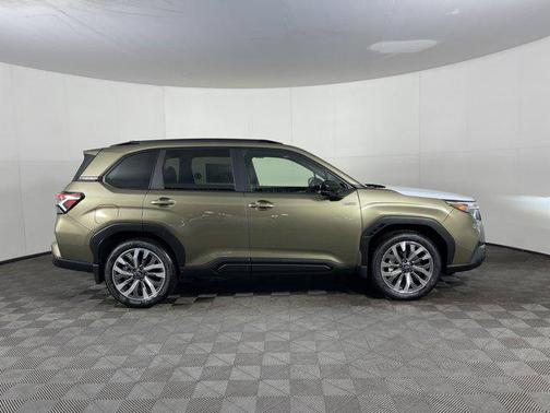 2025 Subaru Forester Hybrid Touring