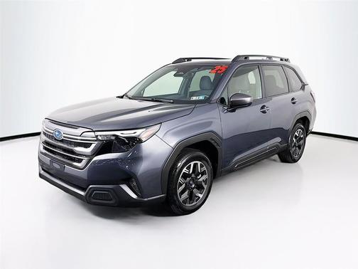 Magnetite Gray Metallic 2025 Subaru Forester Premium