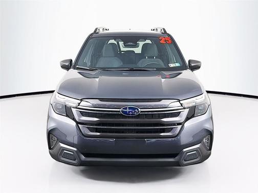 Magnetite Gray Metallic 2025 Subaru Forester Premium