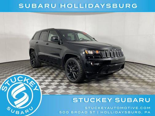 2022 Jeep Grand Cherokee Laredo
