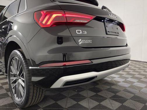 2022 Audi Q3 40 Premium