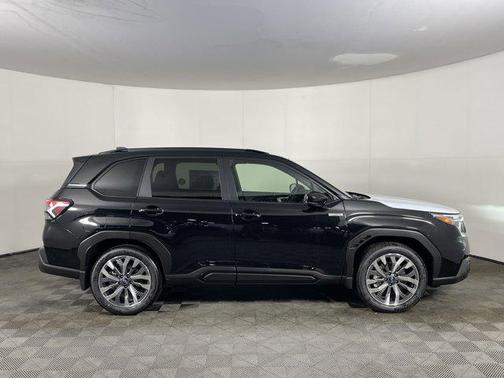 2025 Subaru Forester Hybrid Touring