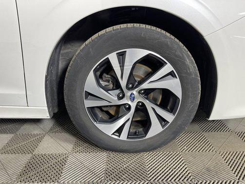 2022 Subaru Legacy Premium