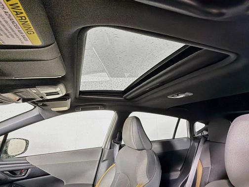 Crystal White Pearl 2026 Subaru Crosstrek Hybrid Base