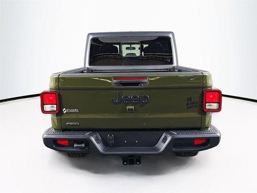 2021 Jeep Gladiator Willys 4x4