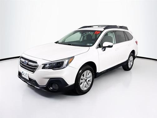 Crystal White Pearl 2019 Subaru Outback 2.5i Premium