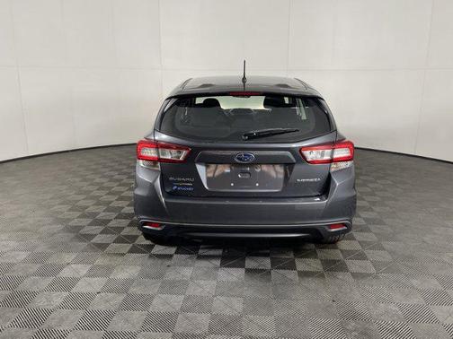 2019 Subaru Impreza 2.0i