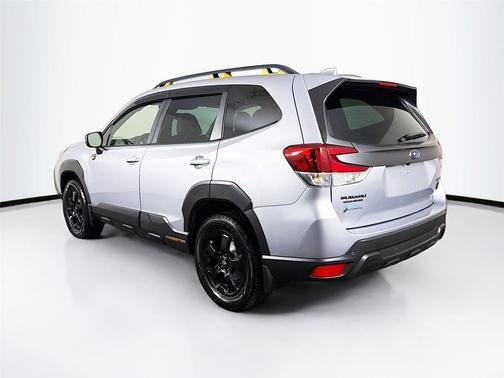 Ice Silver Metallic 2022 Subaru Forester Wilderness