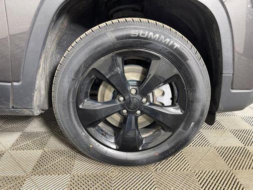 2020 Jeep Cherokee Altitude