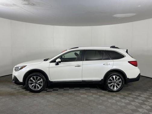 2019 Subaru Outback 2.5i Touring