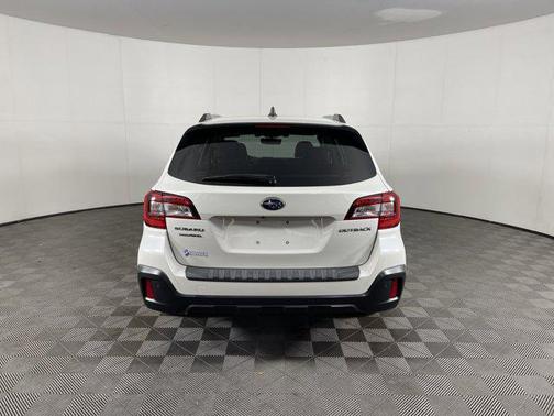 2019 Subaru Outback 2.5i Touring