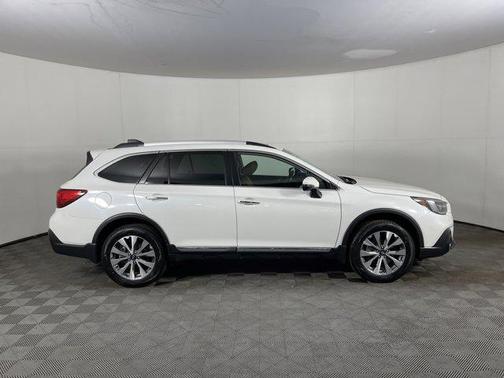 2019 Subaru Outback 2.5i Touring