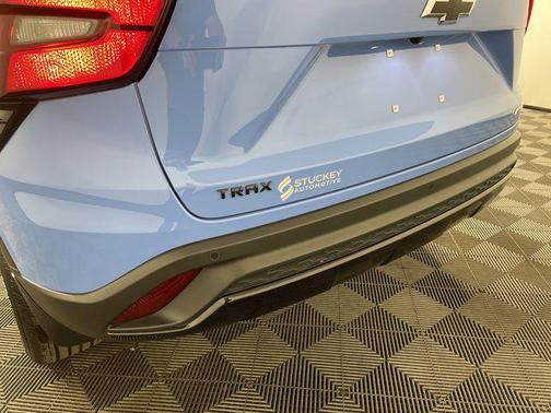 2024 Chevrolet Trax FWD 1RS
