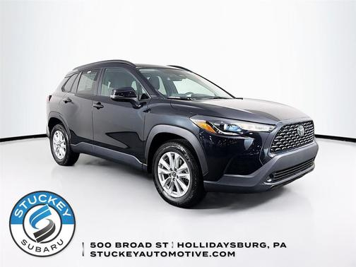 2025 Toyota Corolla Cross LE