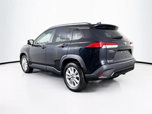 2025 Toyota Corolla Cross LE