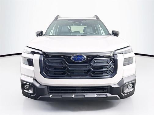 Crystal White Pearl 2026 Subaru Outback Premium