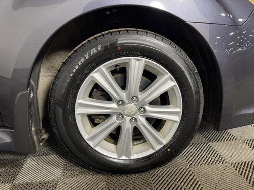2011 Subaru Legacy Premium