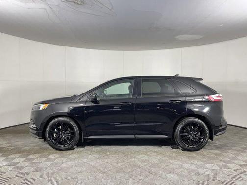 2022 Ford Edge ST Line