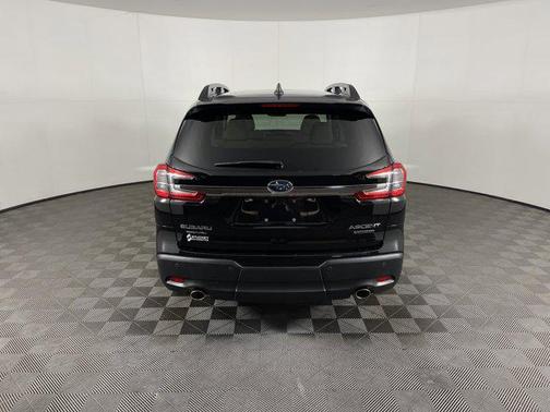 2023 Subaru Ascent Limited 8-Passenger