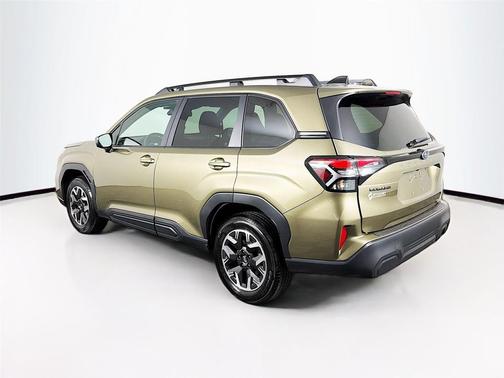 Autumn Green Metallic 2026 Subaru Forester Premium