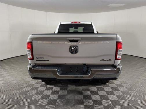 2021 RAM 3500 Big Horn Crew Cab 4x4 8' Box