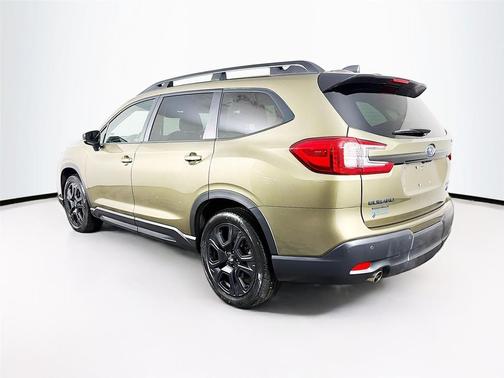 Autumn Green Metallic 2025 Subaru Ascent Onyx Edition 7-Passenger