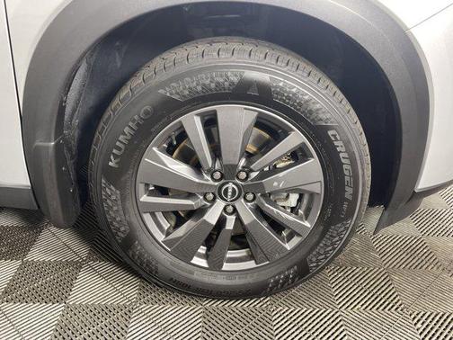 2024 Nissan Pathfinder SV 4WD