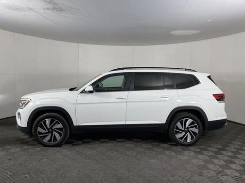 2024 Volkswagen Atlas 2.0T SE w/Technology 4MOTION